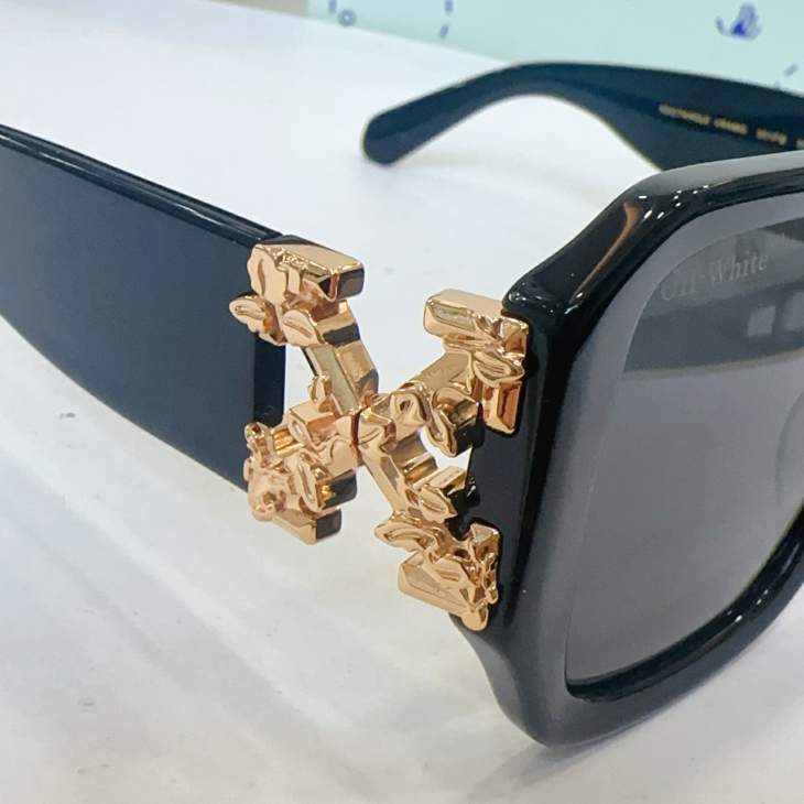 Picture of Off White Sunglasses _SKUfw76034636fw